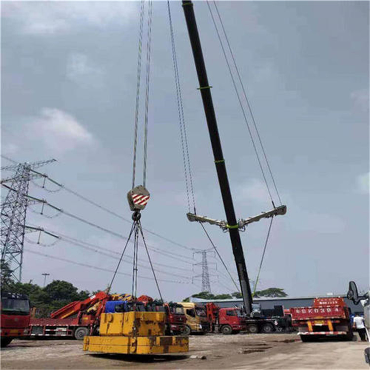 群英乡风电设备吊装
